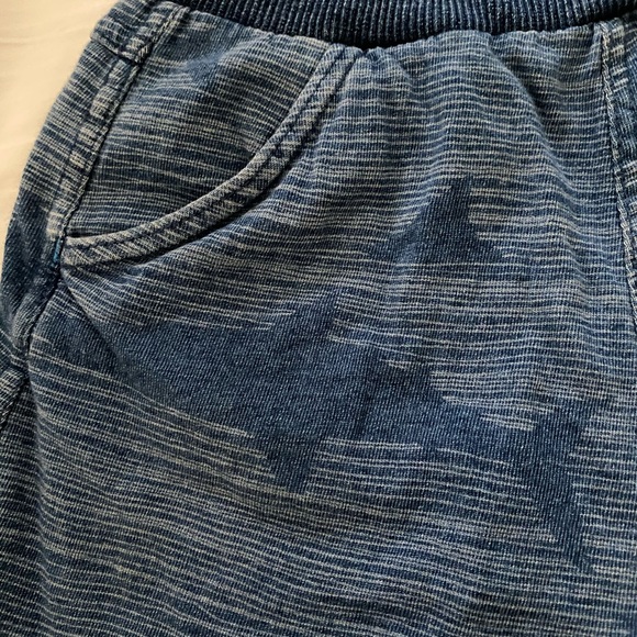 Bit’z kids blue shark print shorts sz 2/3 - Picture 10 of 12